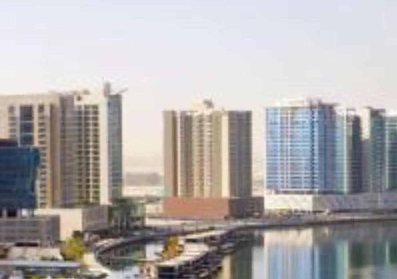 Hotel Indigo Dubai Downtown By Ihg 5*,